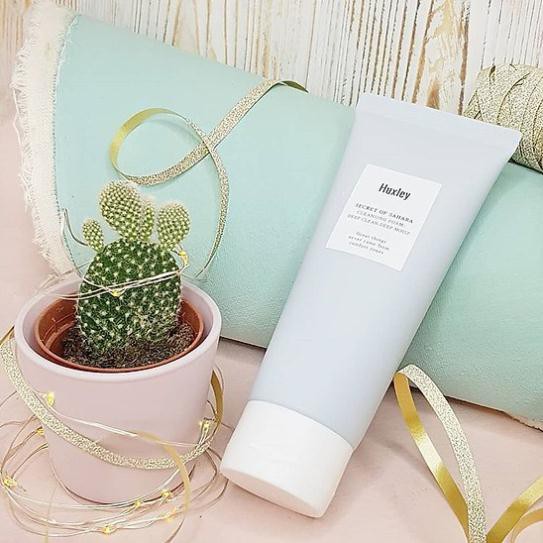 Sữa rửa mặt dành cho da dầu Huxley Cleansing Foam 100g