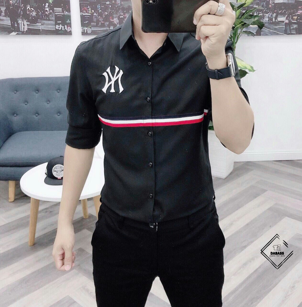 Áo sơ mi đen thêu họa tiết ny