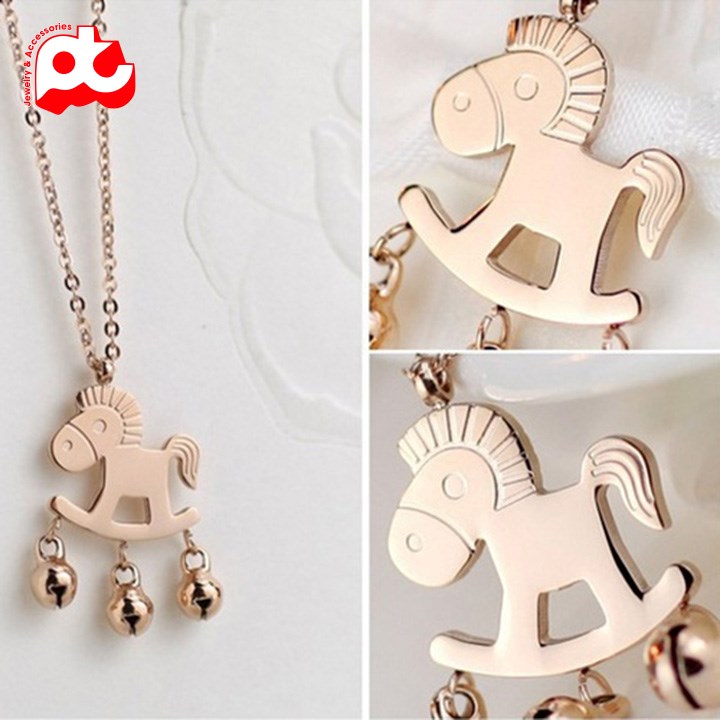 Dây chuyền nữ titan Hình Ngựa Gắn Chuôn không đen giá rẻ HCM DCNUT53