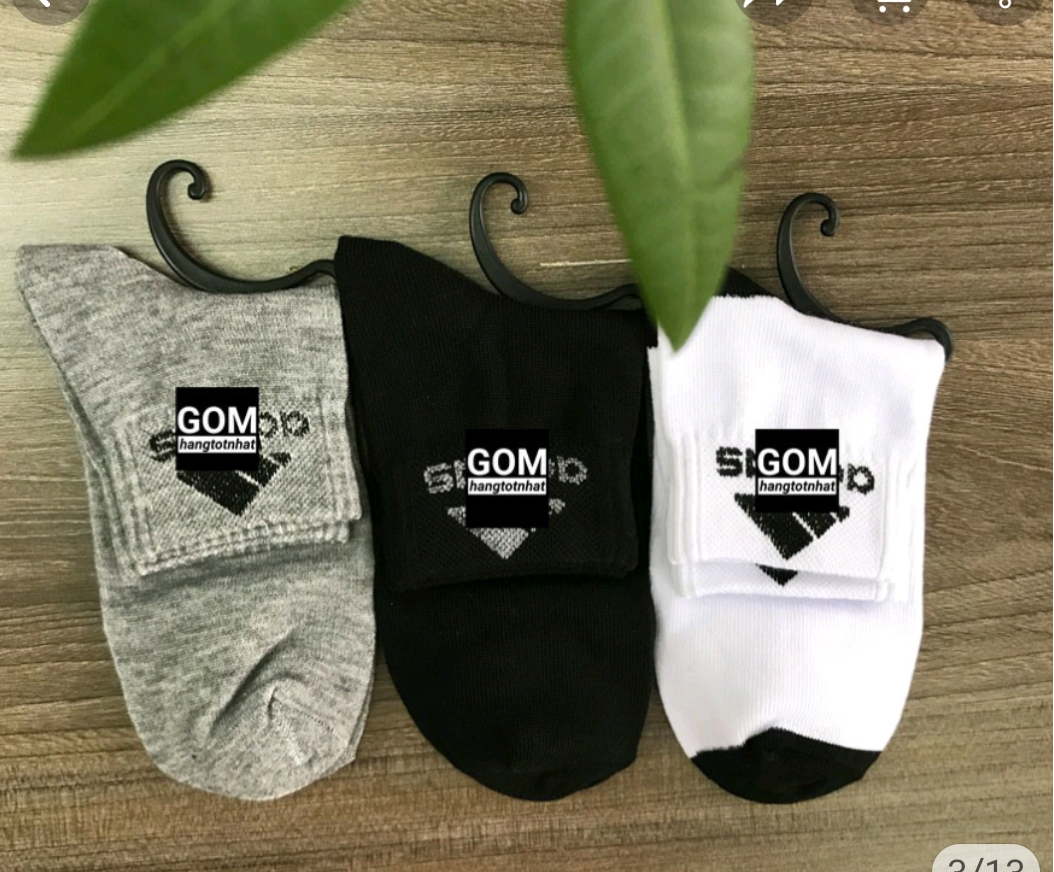 50 cái móc nhựa treo tất vớ màu đen.