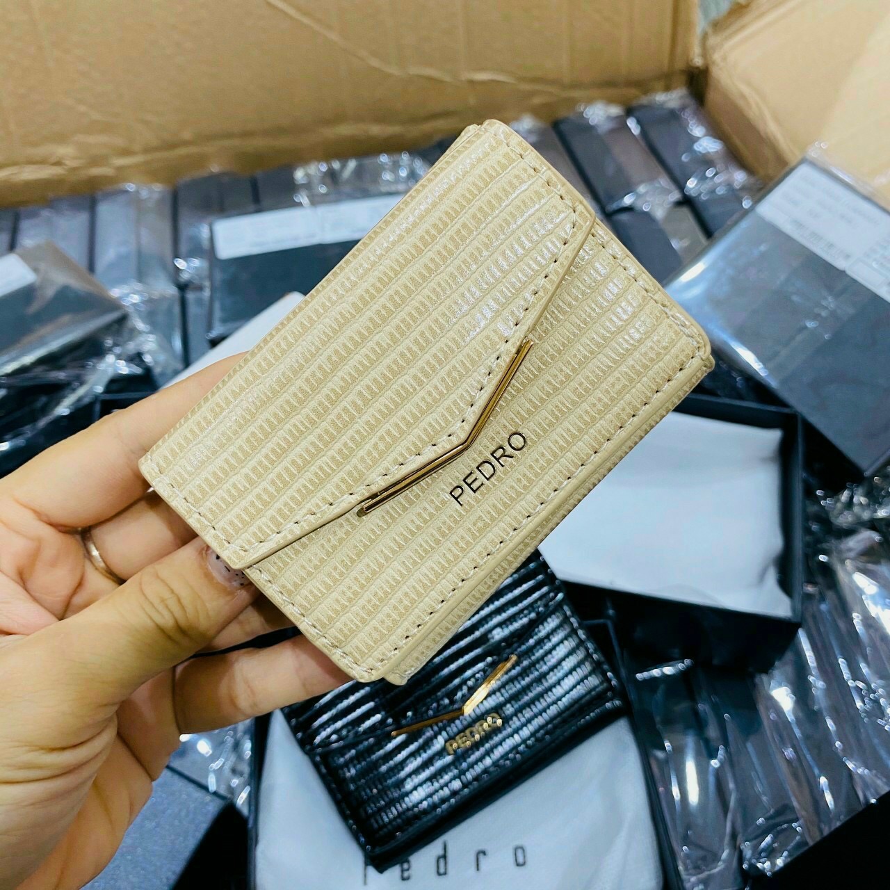 [HCM]Ví đựng tiền Pedro PW4-16500021