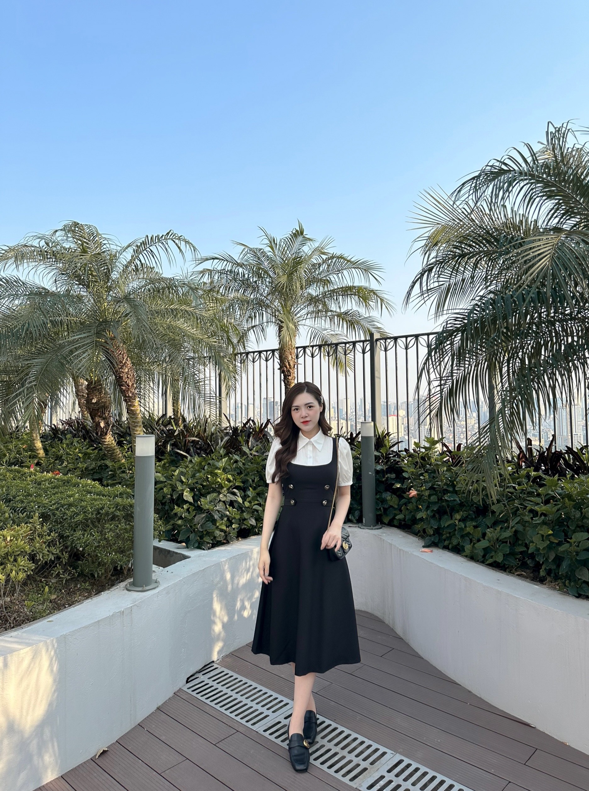Váy đầm dài cổ đức by La Moneta