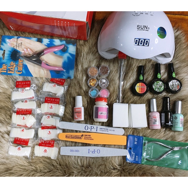 Sét dụng cụ nail móng đầy đủ đồ cơ bản , cá nhân , có thể mua thêm để lên sét nâng cao đầy đủ phụ kiện ,máy hơ ,móng giả