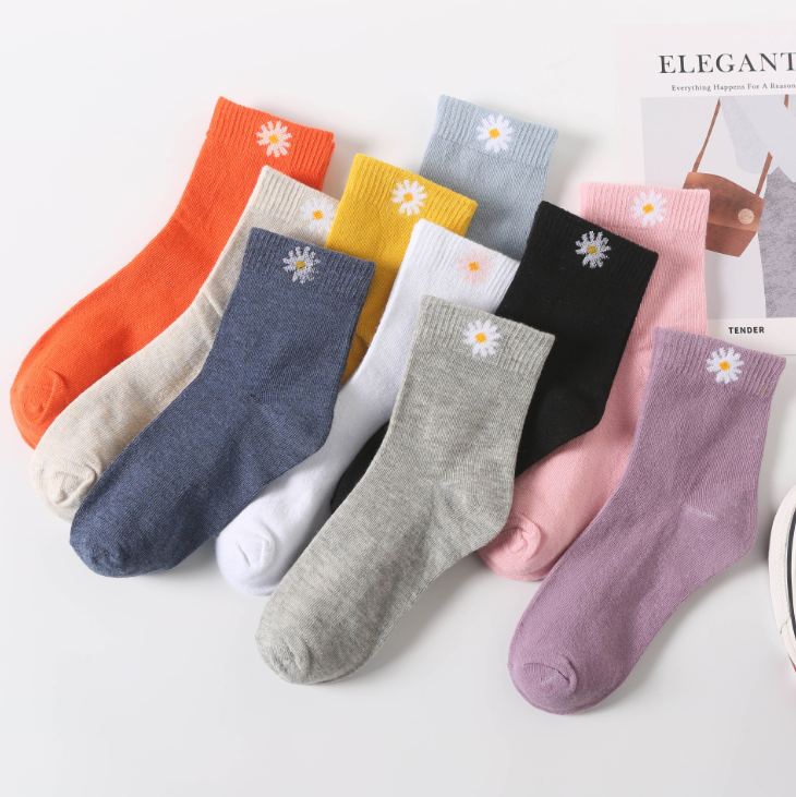Set 5 Đôi Tất Vớ Cao Cổ Hoa Cúc Siêu HOT
