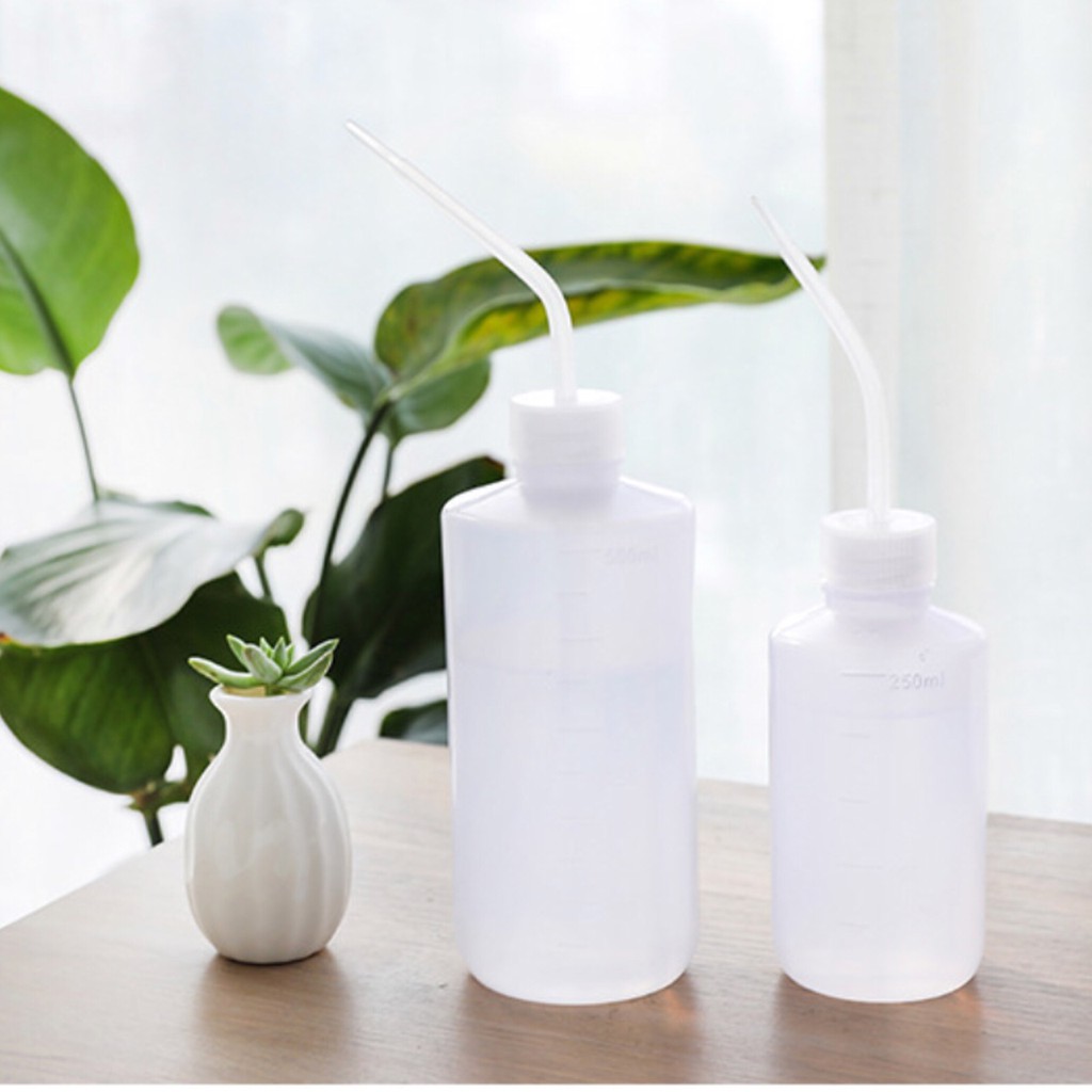 Bình đựng nước tưới sen đá, xương rồng, cây cảnh dung tích 250ml
