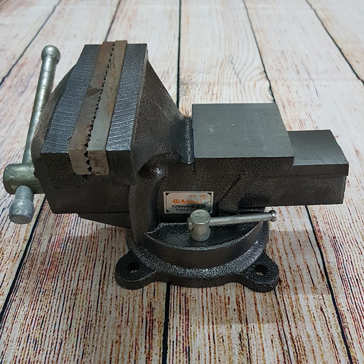 Ê tô kẹp bàn nguội xoay 360 độ Asaki AK-667 độ mở 85mm mồm rộng 100mm