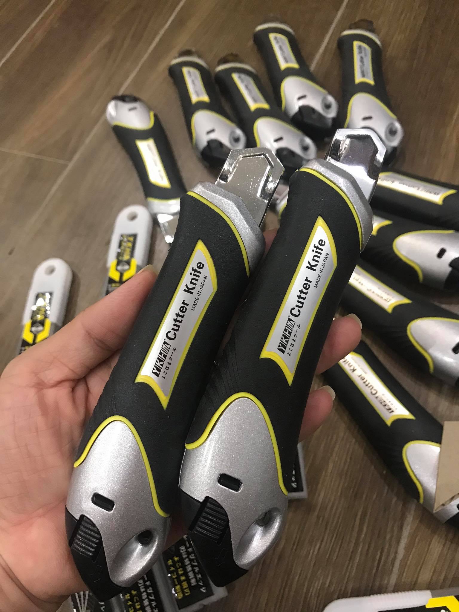 Dao rọc, cắt giấy Yokohama Nhật Bản