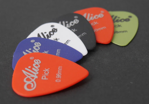Pick gảy Guitar Alice