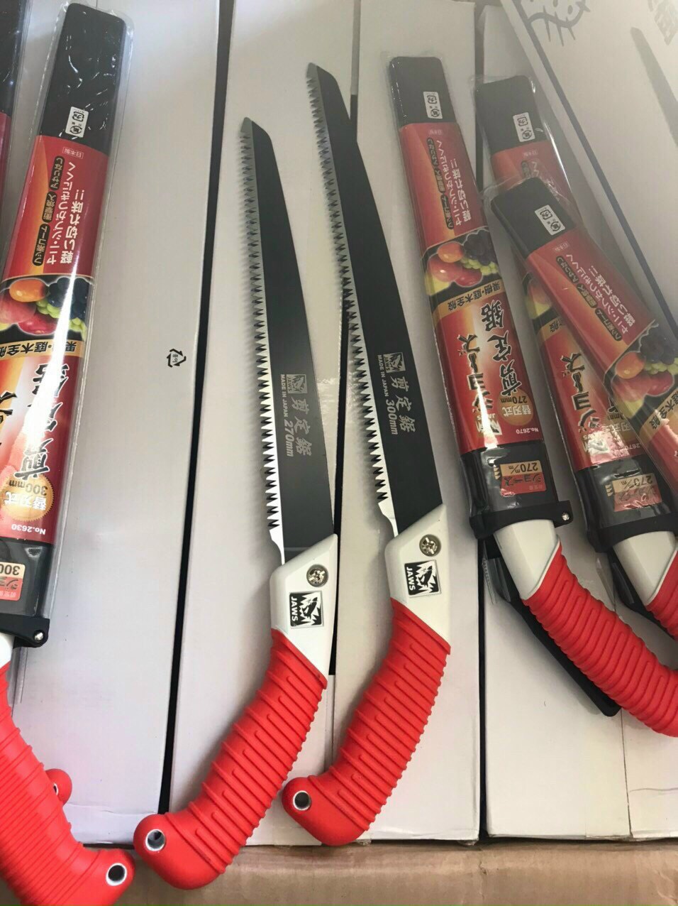 Cưa cầm tay của nhật 300mm