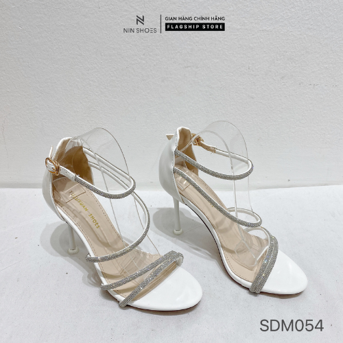 Giày nữ Ninshoes - Giày Sandal cao gót 12p mũi tròn, gót nhọn 3 bít gót quai đính đá khóa cài