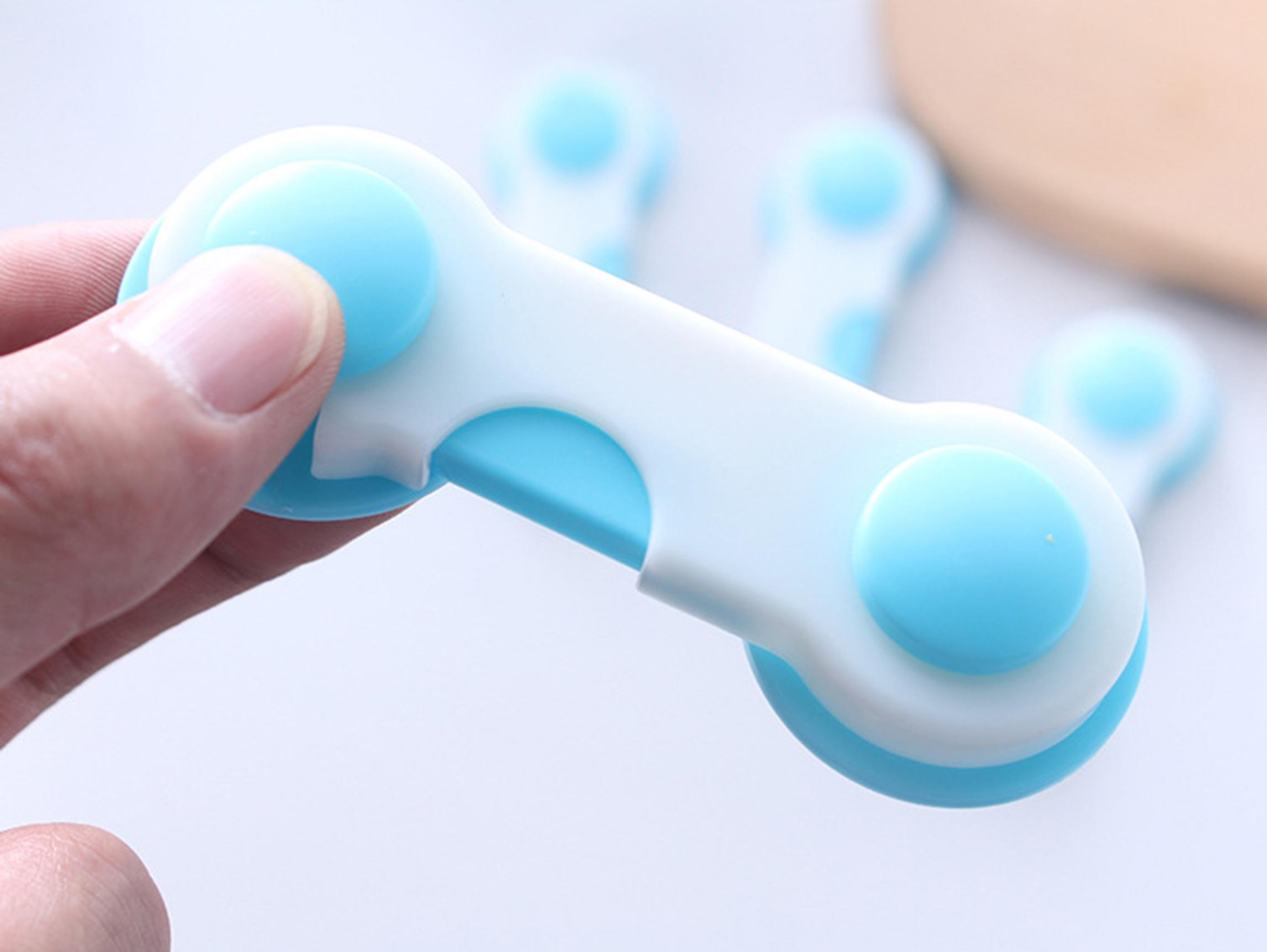 Chốt cài tủ lạnh tủ đồ ngăn kéo nhựa tổng hợp t002
