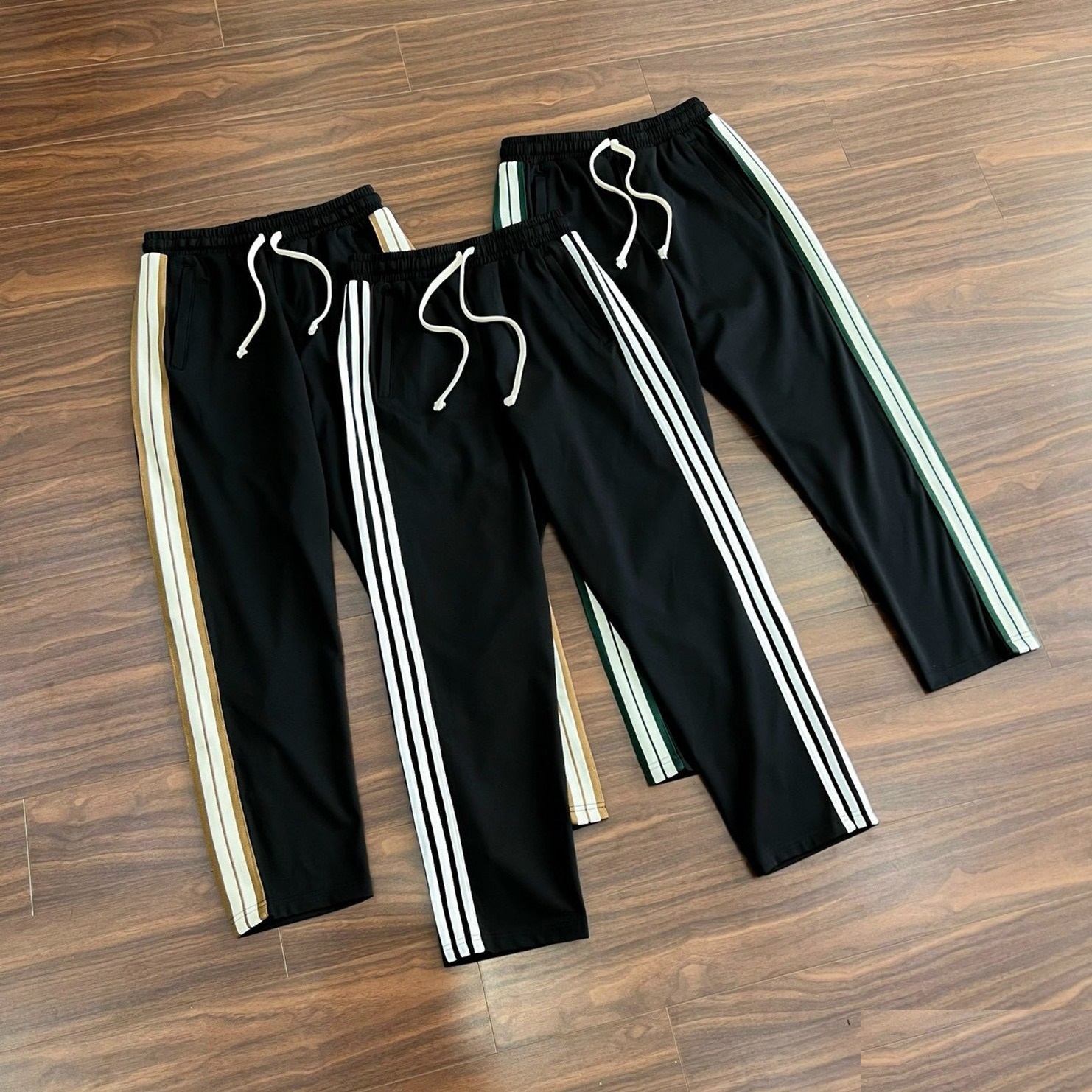 Quần Thể Thao Nỉ 3 Sọc Cho Cả Nam và Nữ Form Chuẩn, Chất Dày Đẹp