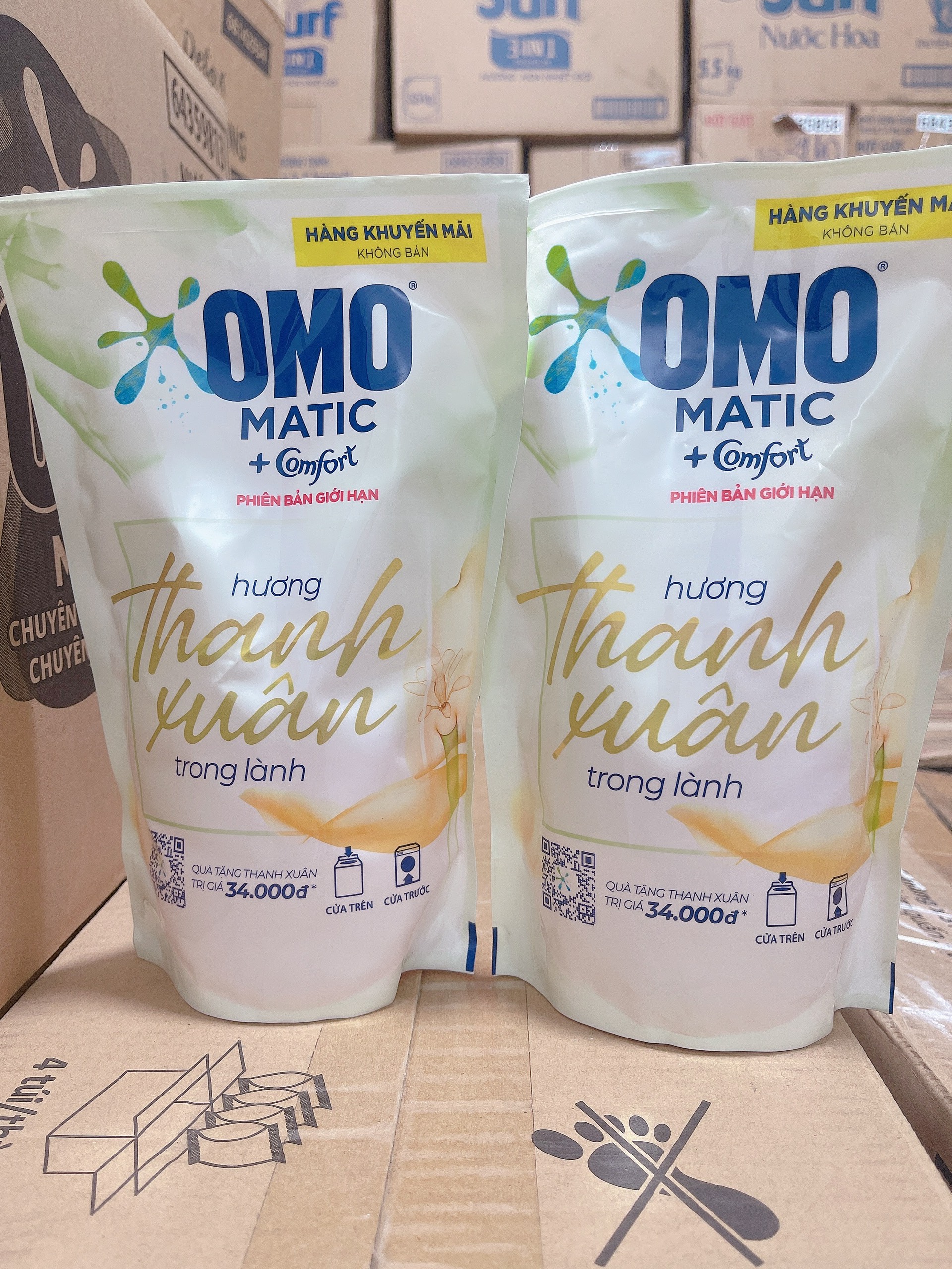 [HSD T8/2025] Nước Giặt OMO Comfort Hương Thanh Xuân 412g Phiên Bản Giới Hạn (Hàng KM)