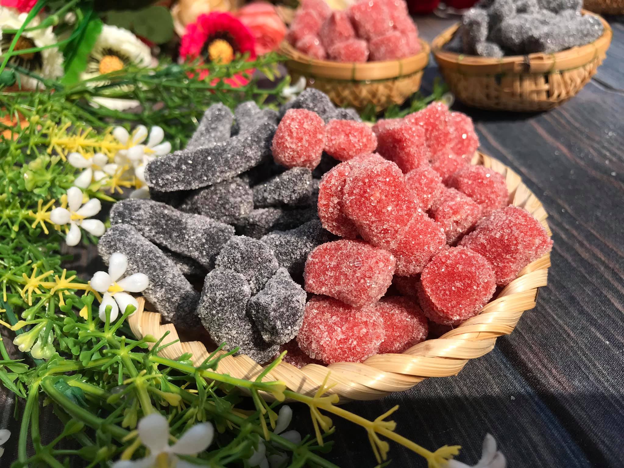 Hộp 500 gram kẹo dẻo dâu tây loại đặt biệt (OranMart)