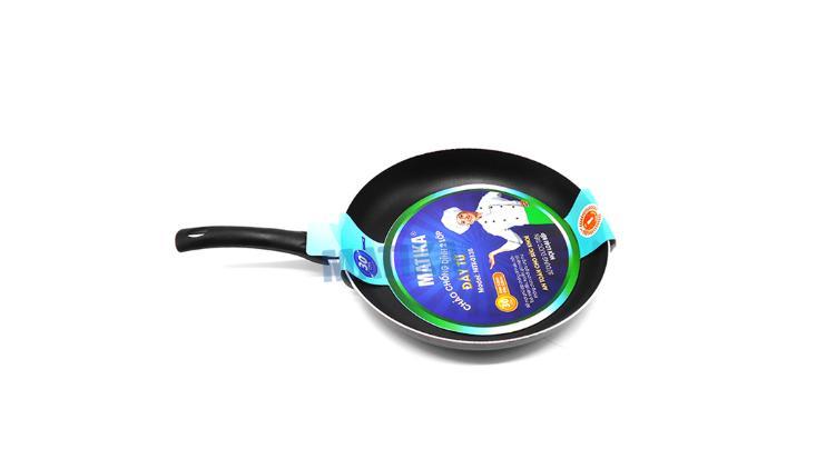 Chảo chống dính Matika size 24 có lớp cao cấp đáy từ màu đen MTK-0124