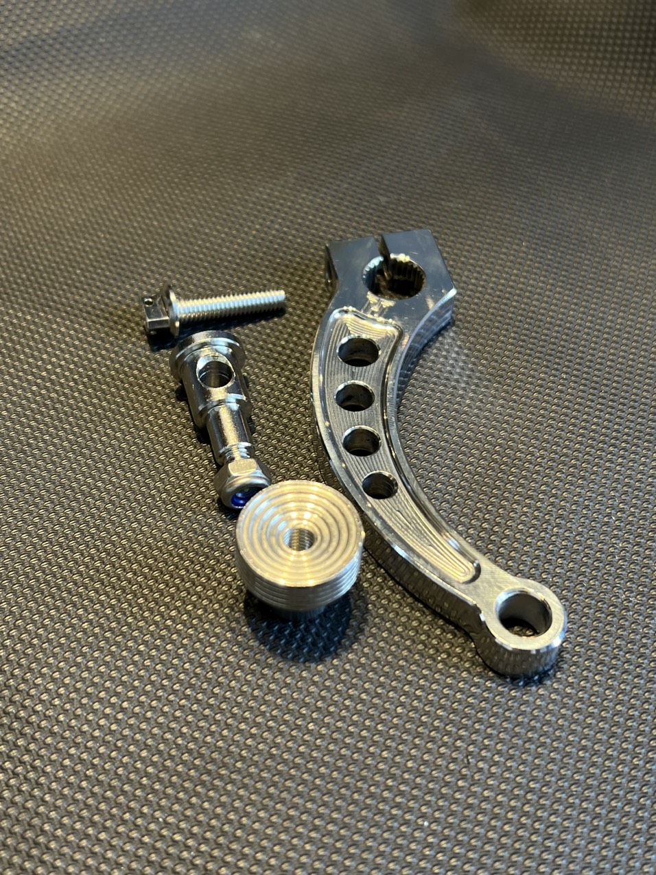 Càng Thắng Inox 304 Salaya Càng Thắng Sau CNC Nguyên Khối Sắc Sảo Sáng Bóng Gắn Xe Thắng Đùm và Vario