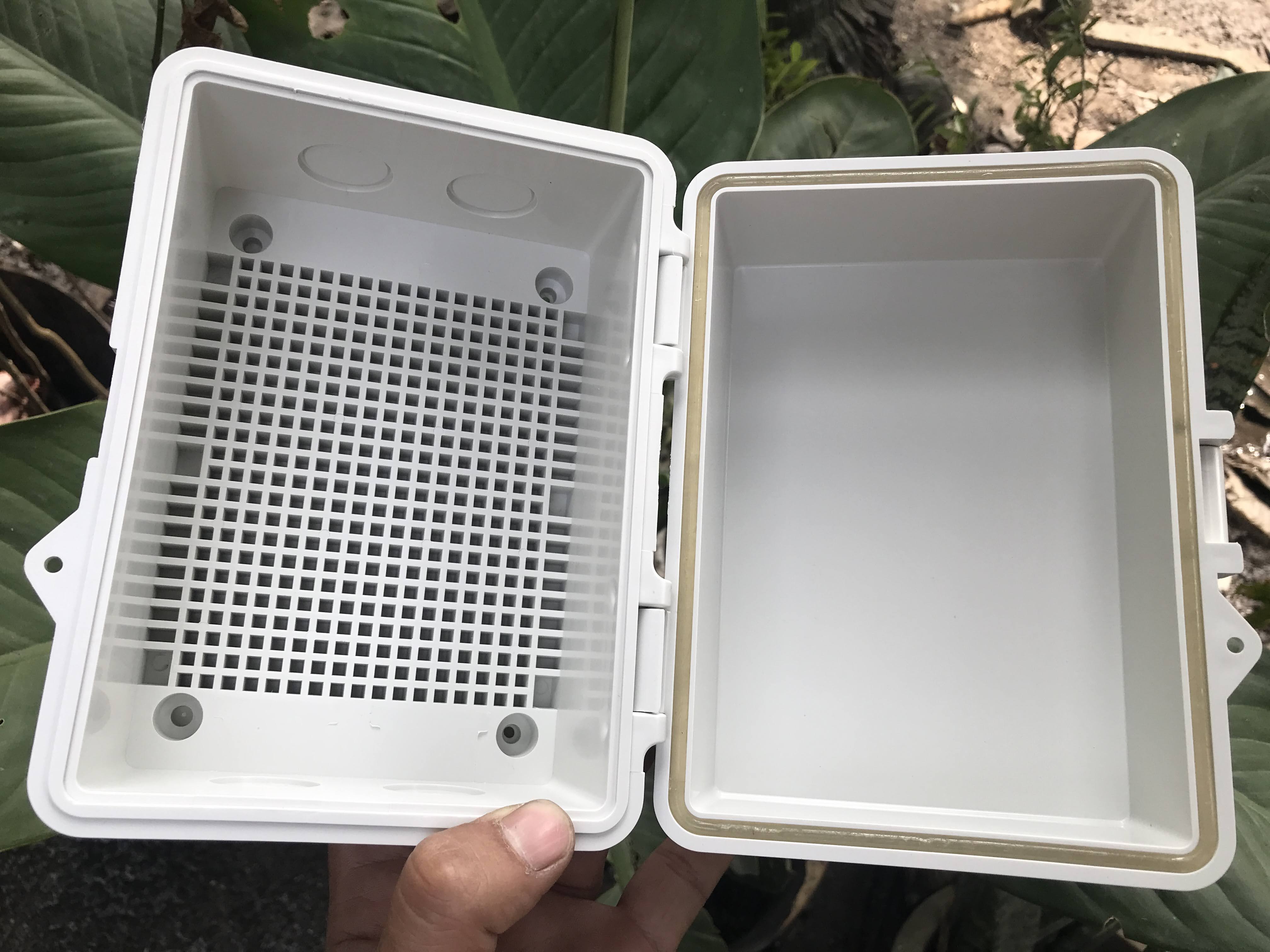 Tủ điện nhựa ngoài trời JL 00B - Tủ điện chống nước Lioa - hộp kỹ thuật