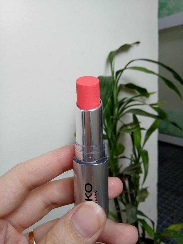 Son dưỡng môi Kiko có màu Kiko Milano Coloured Balm 03 Guava
