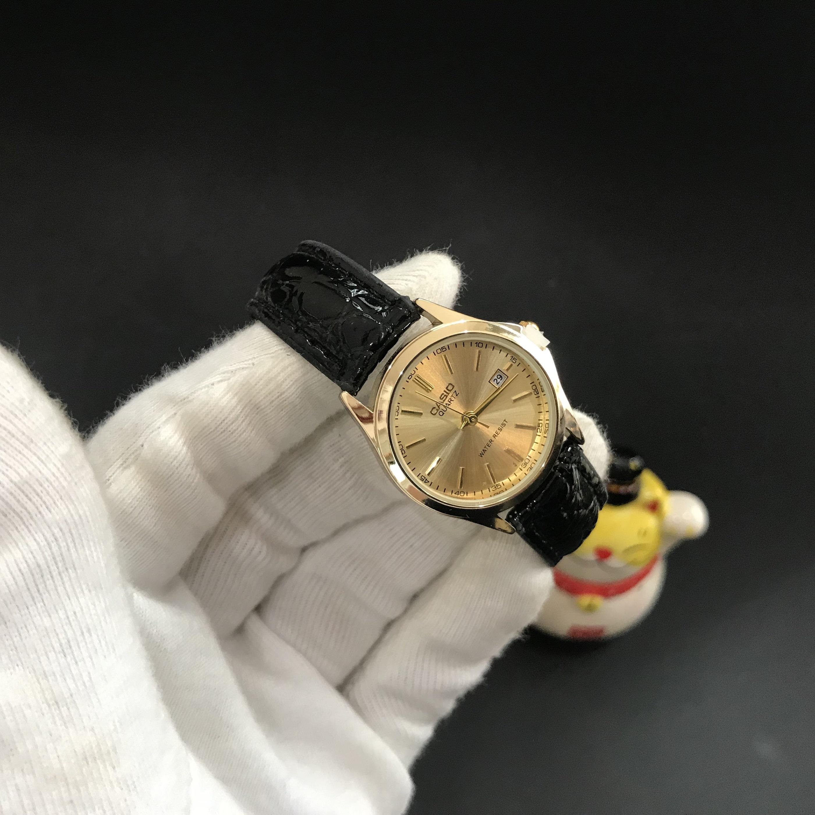 ĐỒNG HỒ NỮ CASIO , MẶT VÀNG, DÂY DA, CHỐNG XƯỚC, CHỐNG NƯỚC