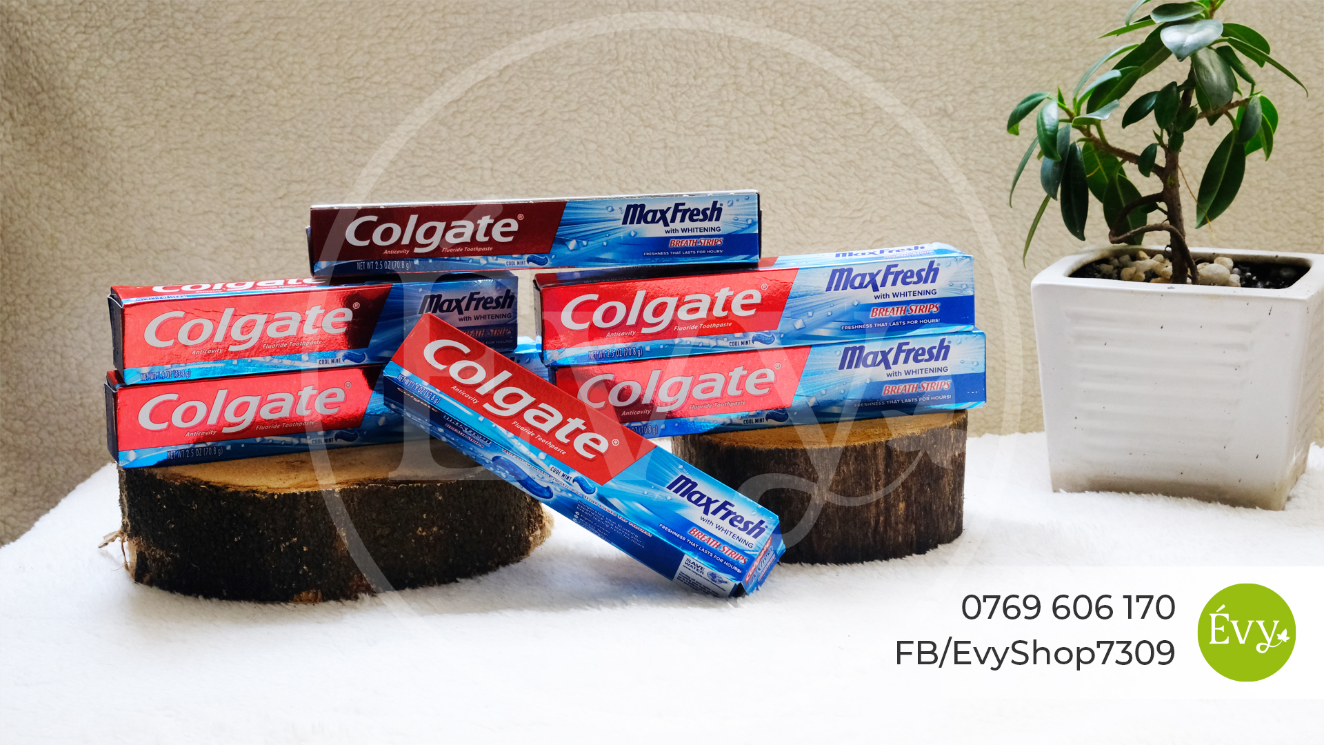 Kem đánh răng colgate max fresh with whitening breath strips
