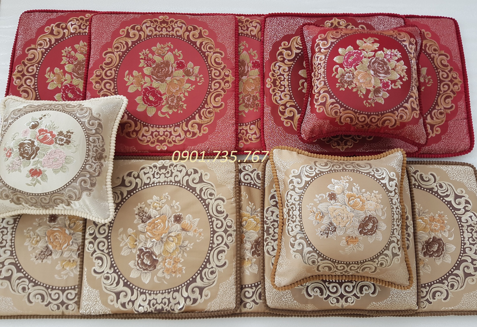 Bộ đệm ghế gỗ, Thảm trải ghế Hoàng gia hàng đẹp