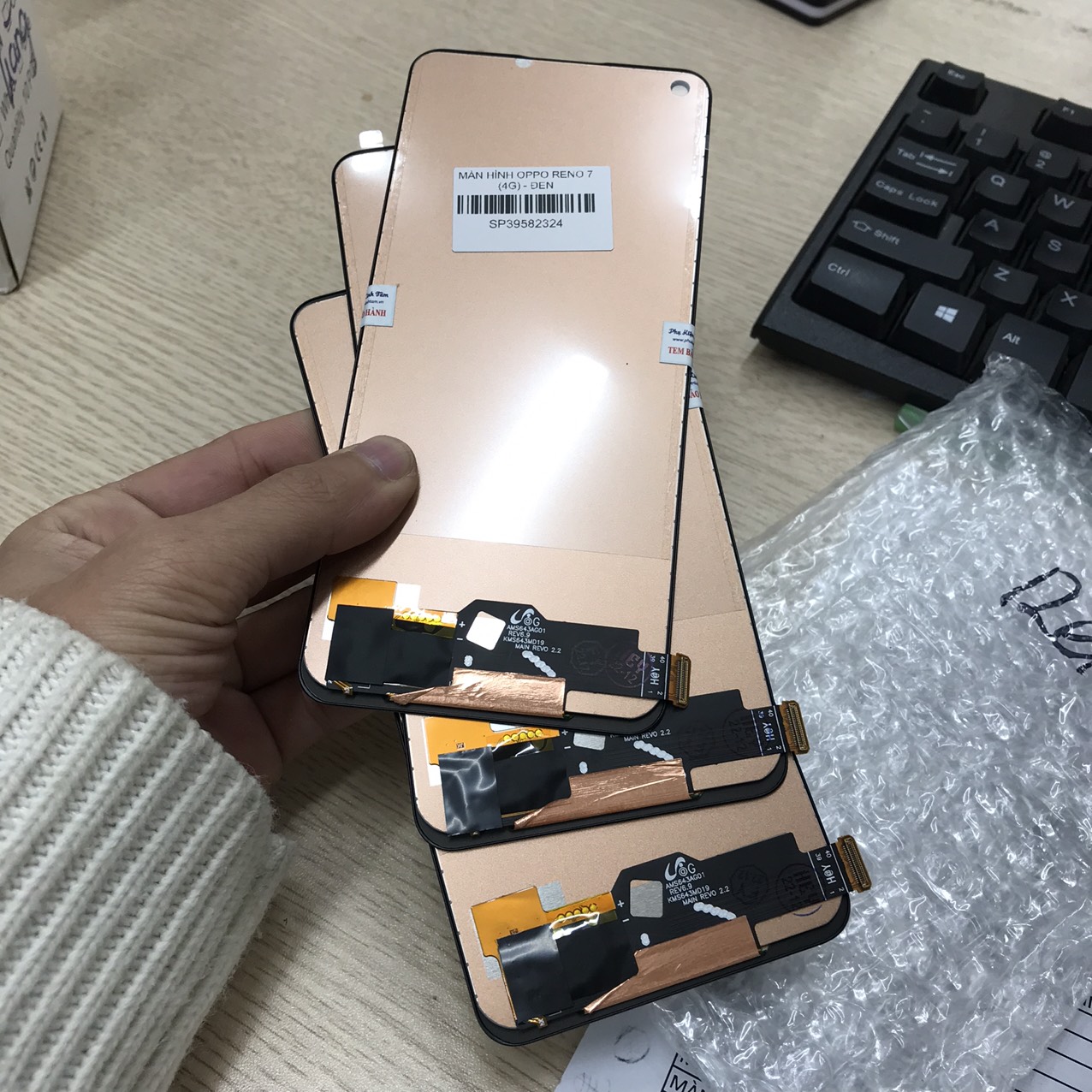 Thay màn hình oppo reno 7 4g màu : đen)