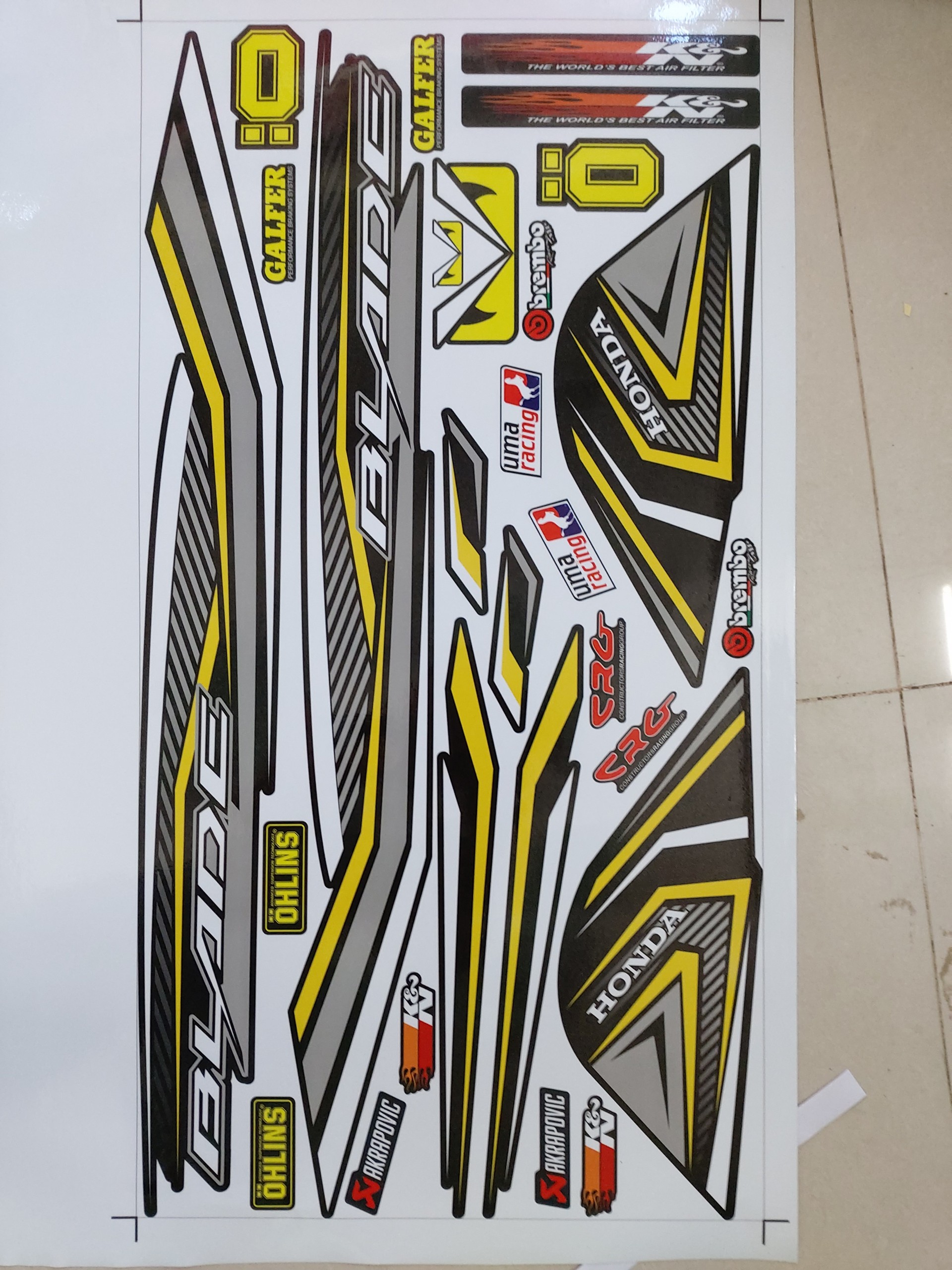 [HCM]Tem xe honda blade sọc chỉ vàng dán xe đen