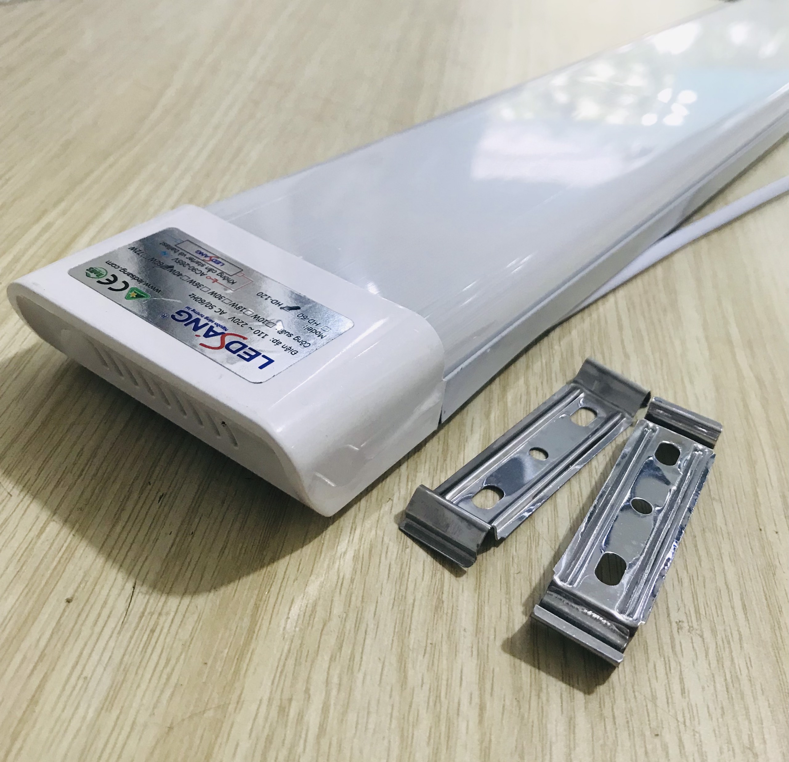 Bộ Đèn Tuýp LED Bán Nguyệt 18W, 40W, 60W  0.6M 1.2M - Bóng đèn led 0.6m, 1.2m