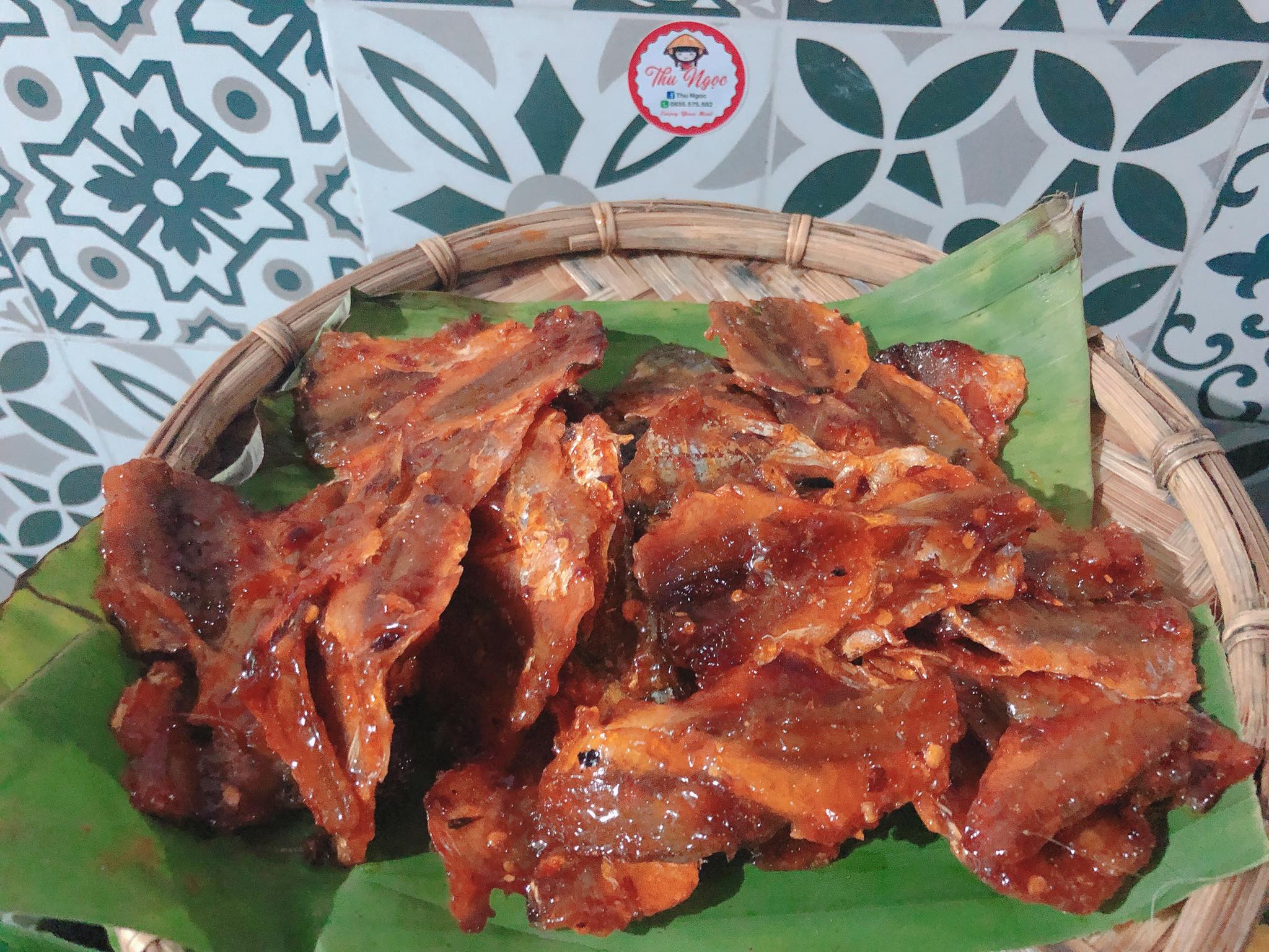 Cá Chỉ Vàng Rim Sate 100gr cá chỉ vàng nướng vừa phải được rim với sate cực kỳ ngon