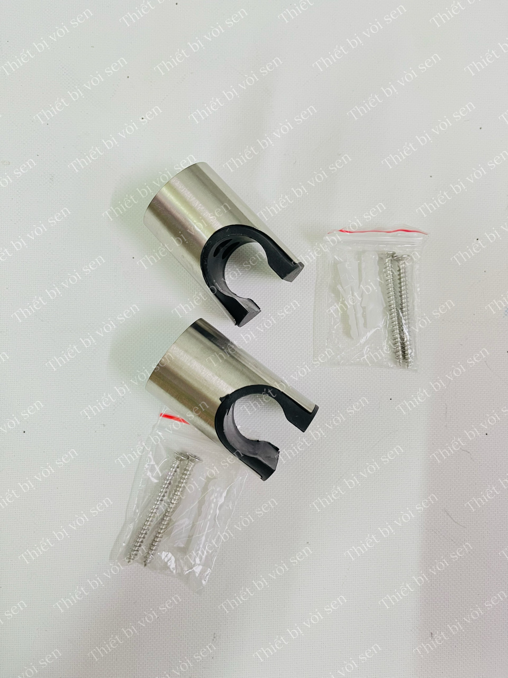 Gác treo vòi vệ sinh , giá treo , hook treo vòi vệ sinh, gác treo vòi xịt