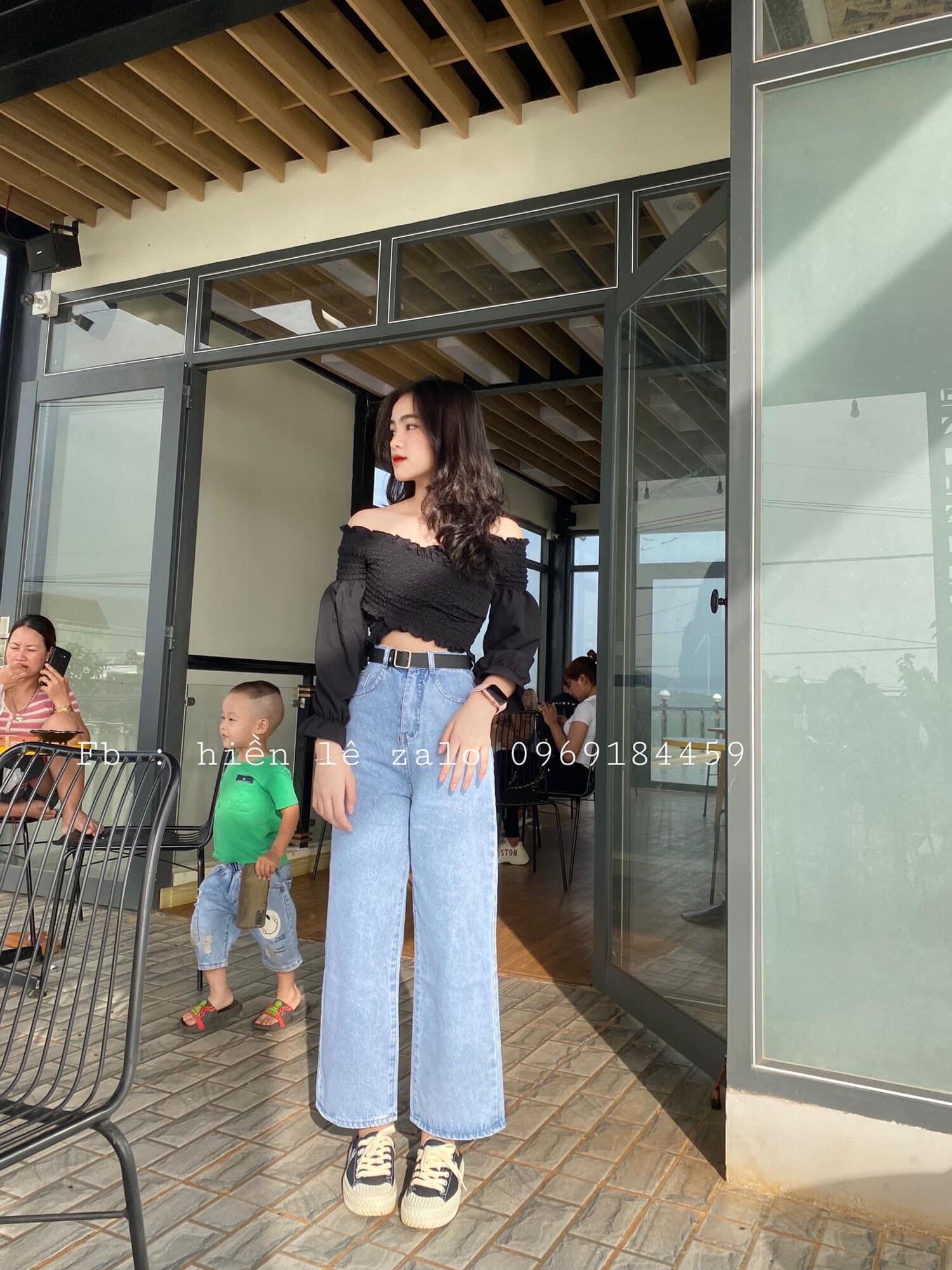Set baggy jeans ống suông trơn + áo kiểu bẹt vai đắp chéo