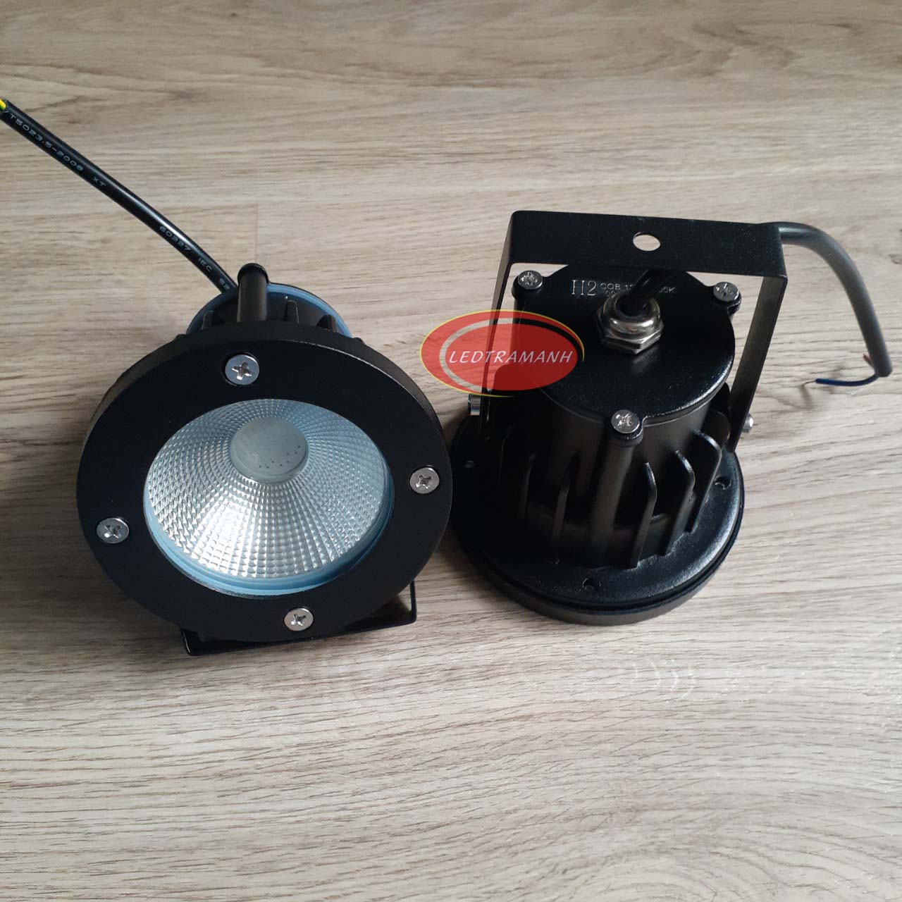 Đèn led rọi chip cob 12w ngoài trời chống nươc