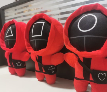 Gấu bông Squid game - Gấu bông lính gác phim Trò chơi con mực