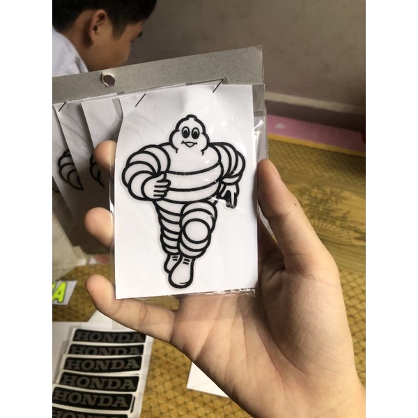 Ticker biểu tượng michelin