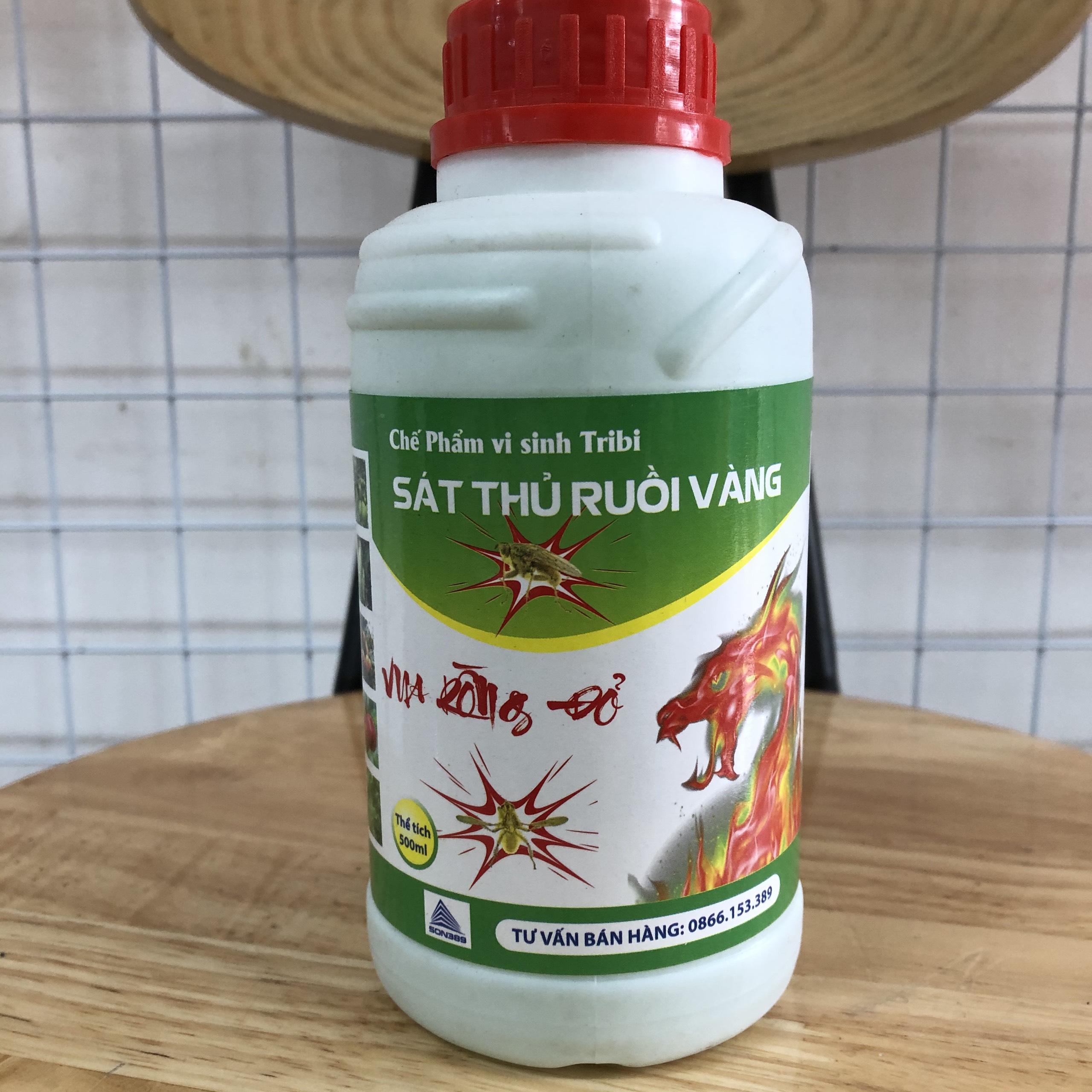 Thuốc diệt và xua đuổi ruồi vàng đục trái 500ml, xua đuổi ruồi vàng, diệt ruồi vàng hại quả, Chai 500ml pha bình 200 lít