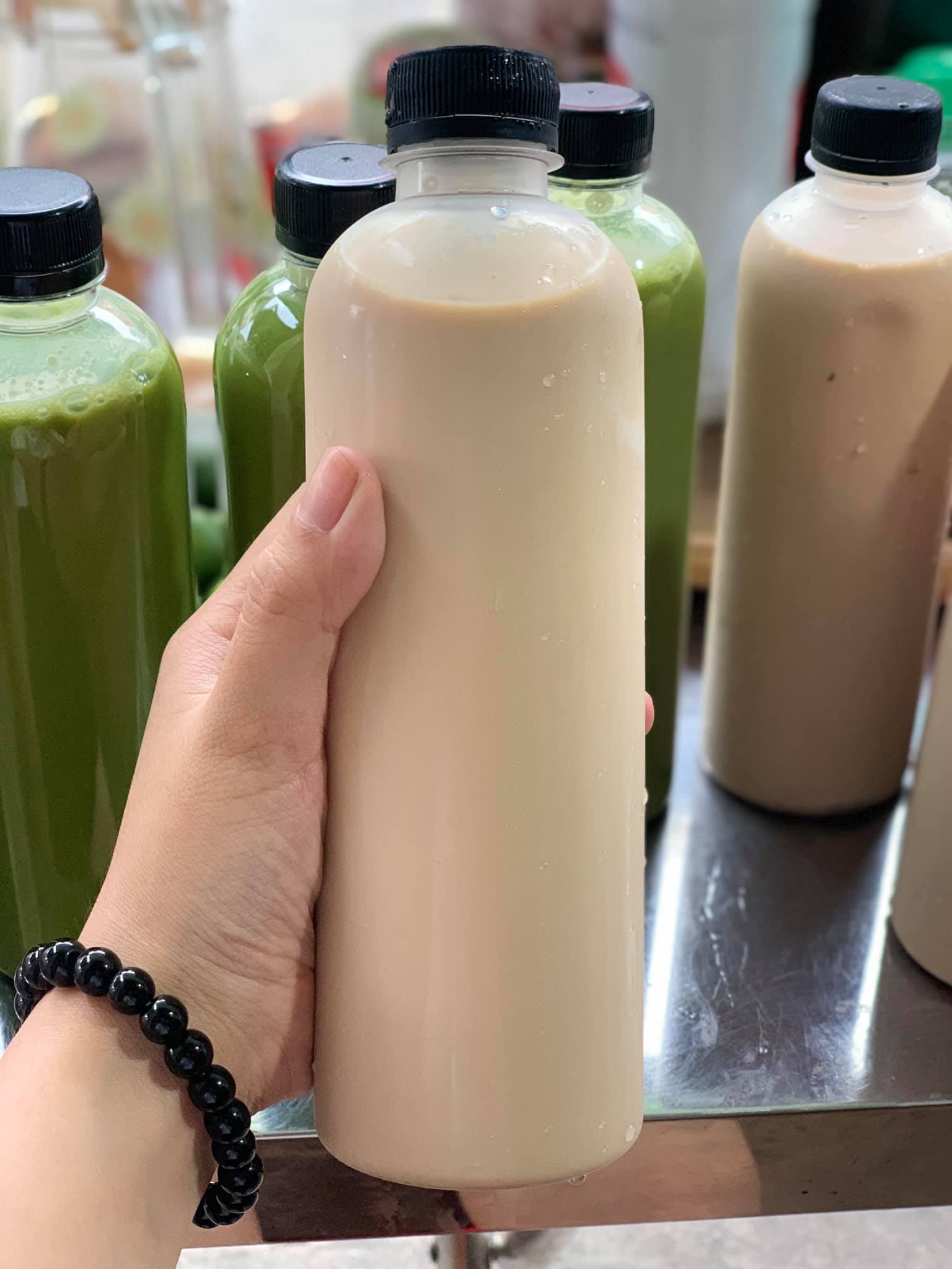 10 chai nhựa pet 500ml trơn, nắp đen