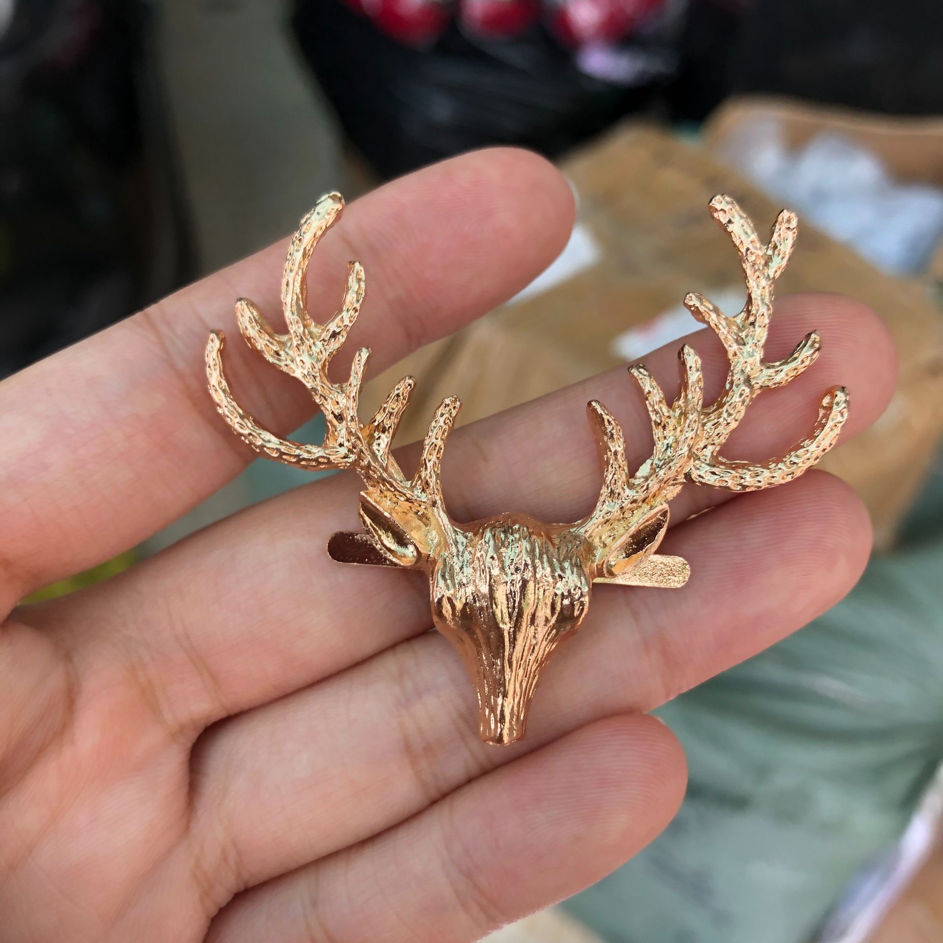 Mạc trang trí túi xách hình con hươu (20k/cái)