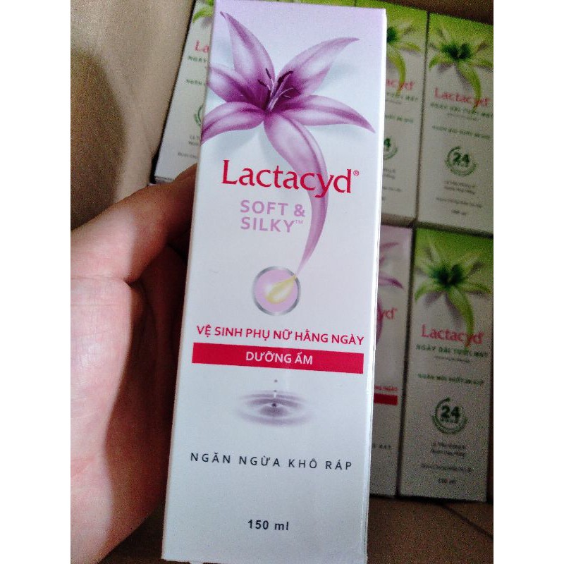 Dung dịch vệ sinh phụ nữ Lactacyd