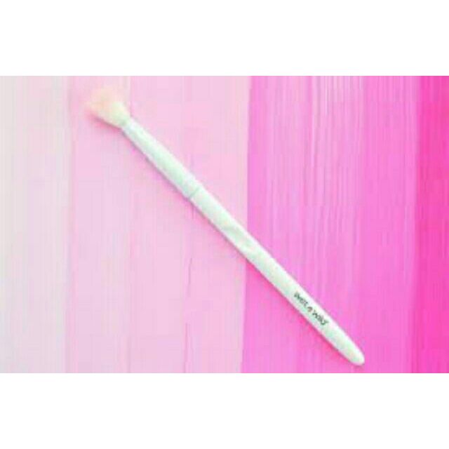 Cọ mắt Wet n Wild Crease brush