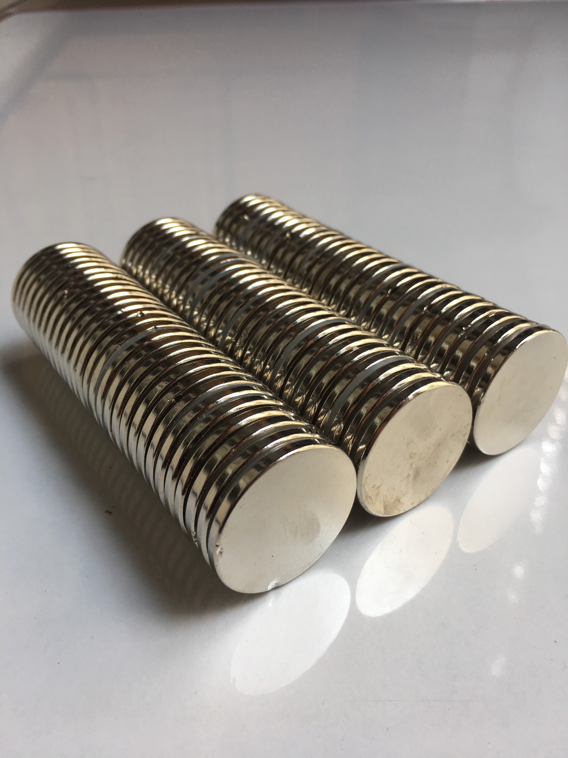 Viên nam châm đất hiếm ø 30x3mm nam châm siêu cường n38