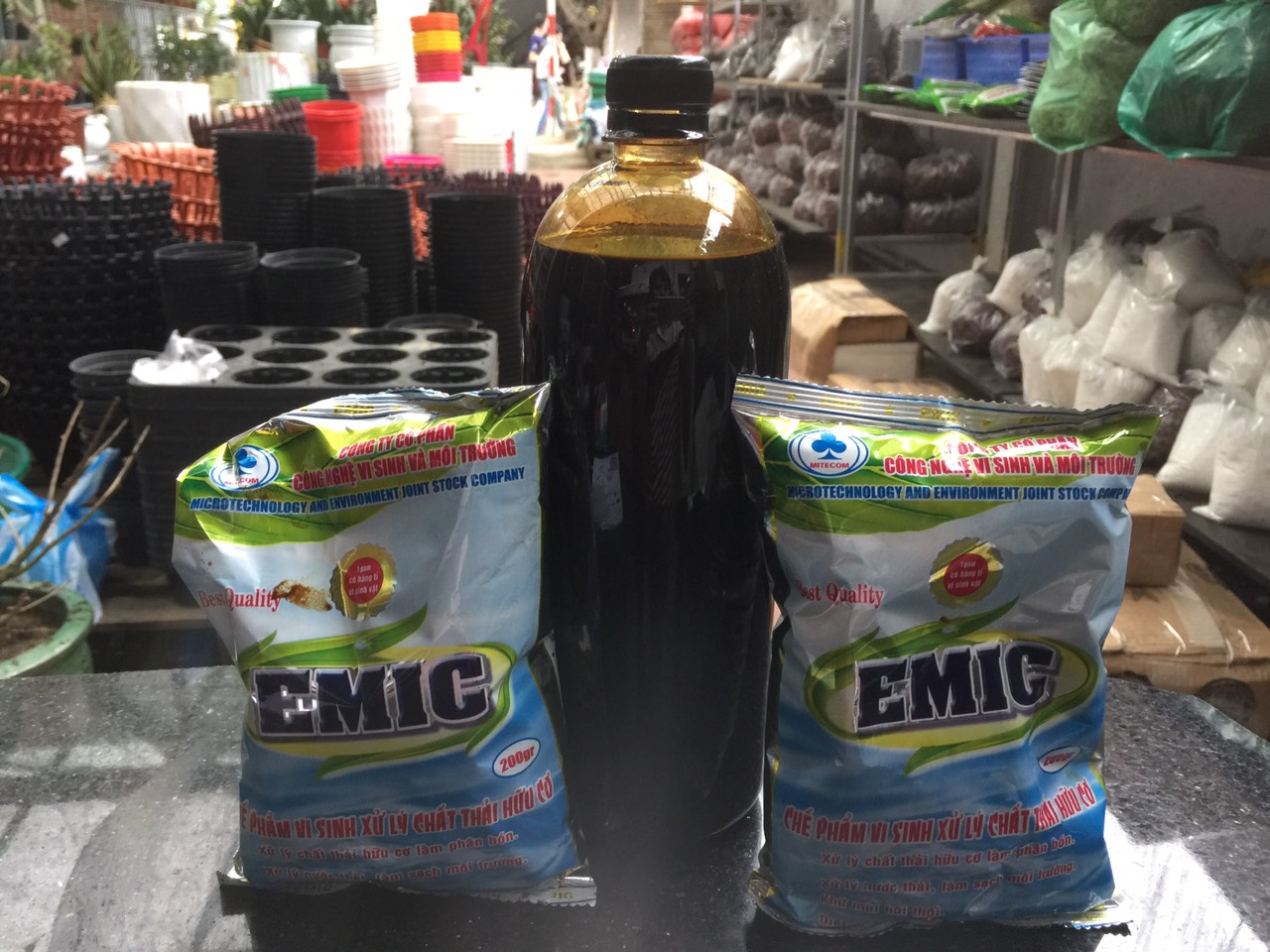 Combo 1 lít mật rỉ đường 2 gói men vi sinh Emic ủ dịch chuối, rác nhà bếp