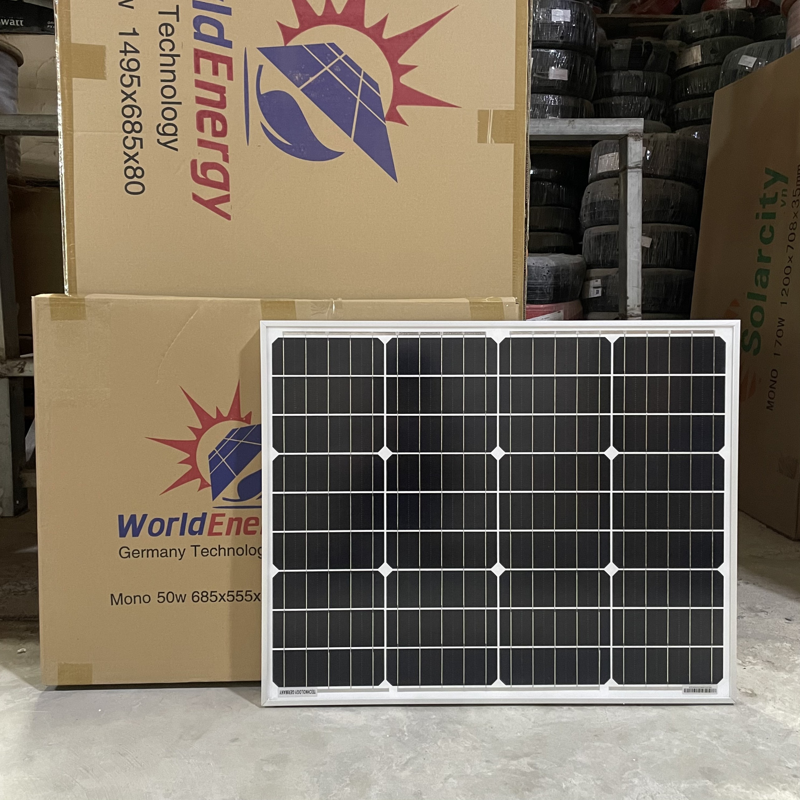 Pin năng lượng mặt trời WorldEnergy mono 50w-18v tặng cặp jack mc4 đơn + đks Suoer 30a (hàng chính hãng, bảo hành 12 năm)