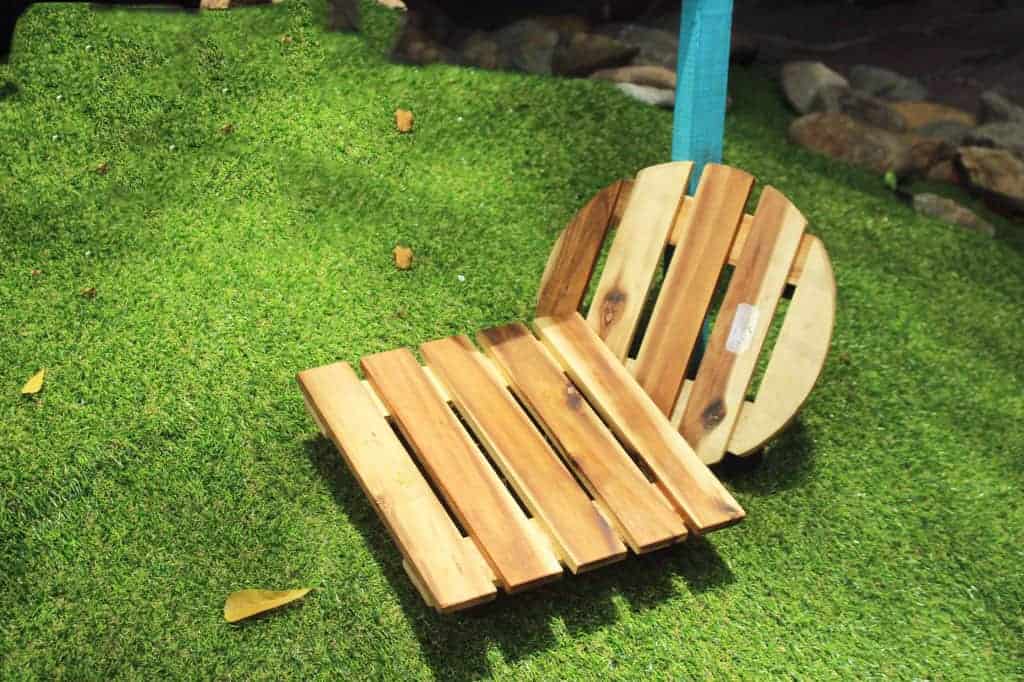 [HCM]Đế Gỗ Đặt Chậu Cây Hình vuông Có Bánh Xe Di Chuyển - ban công xanh