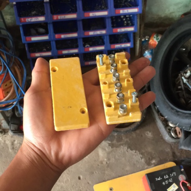 Domino 6 cực chống cháy cho xe điện