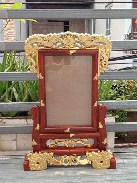 Khung ảnh thờ đục rồng dát vàng kích thước ảnh 20x30
