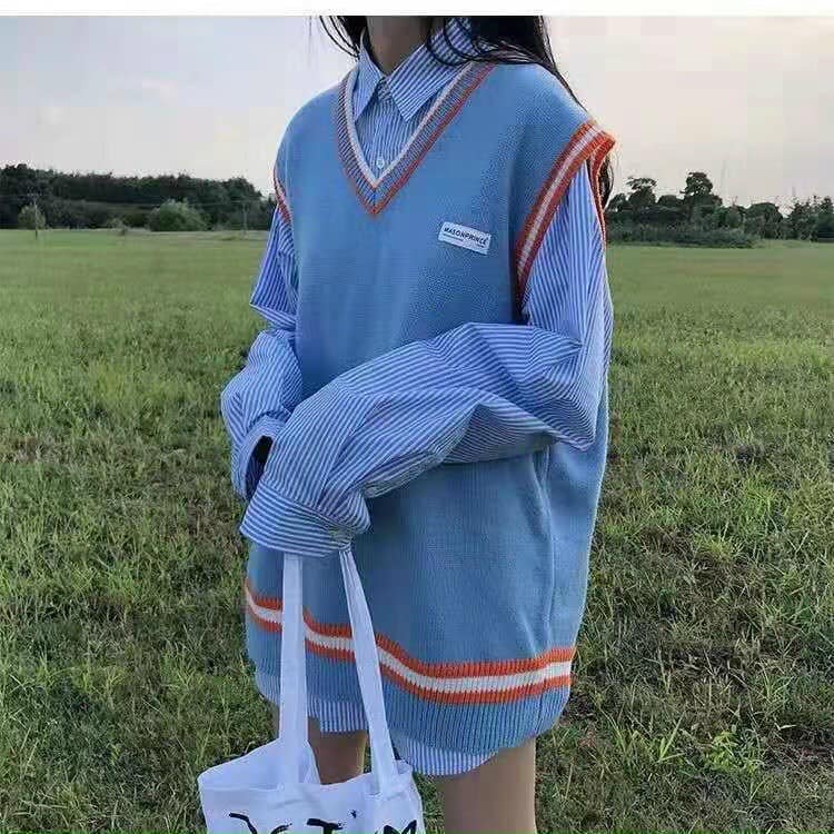 Áo len gile mác ngực