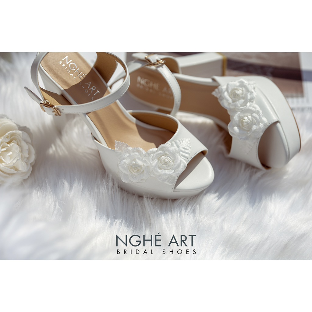 Giày cưới Nghé Art cao gót đính hoa lụa 283
