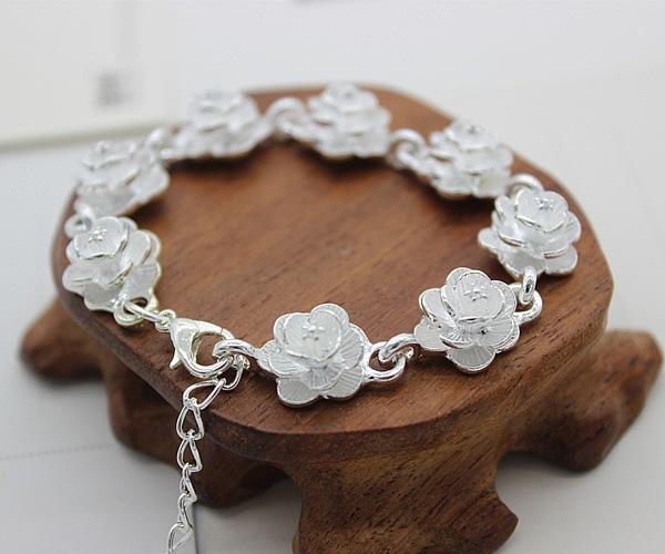 Lắc Tay Thời Trang Tạo Hình Hoa Quỳnh Ánh Bạc