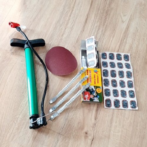 Bộ Dụng Cụ 4 Món Vá Ruột Xe Đạp Trọn Vẹn Tiện Dụng Mang Theo Đi Đoạn Đường Xa