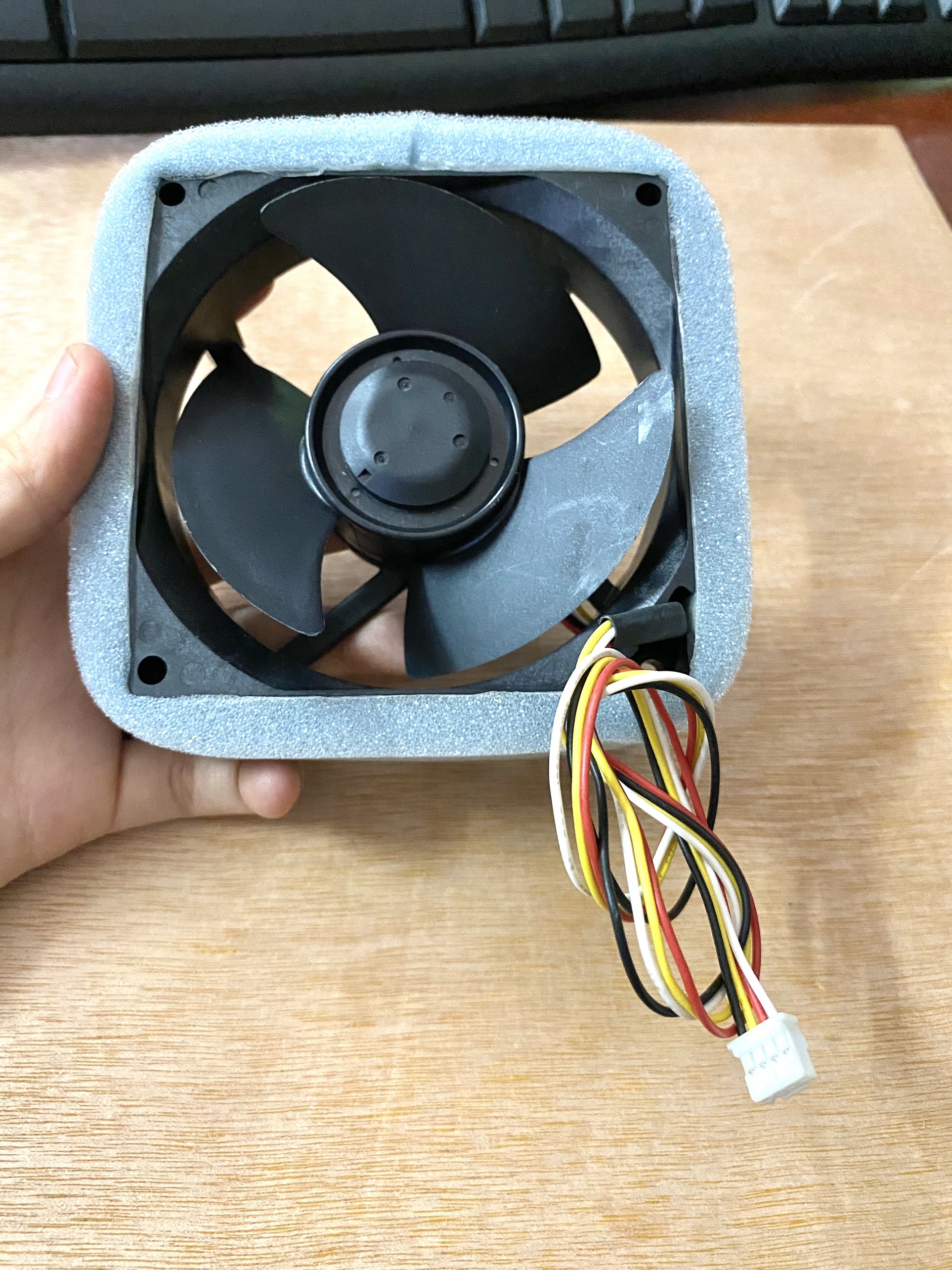 Quạt tủ lạnh nidec 4 dây 12v chất lượng 9*9